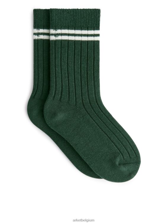 ARKET kleding 0DXJP1611 donkergroen/gebroken wit Set van 2 ribgebreide sokken kinderen