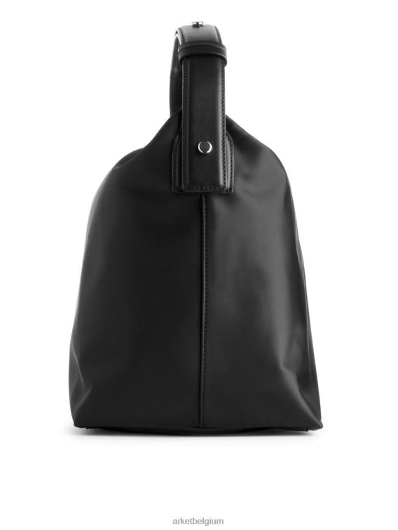 ARKET Tassen 0DXJP754 zwart lederen gedetailleerde schoudertas unisex